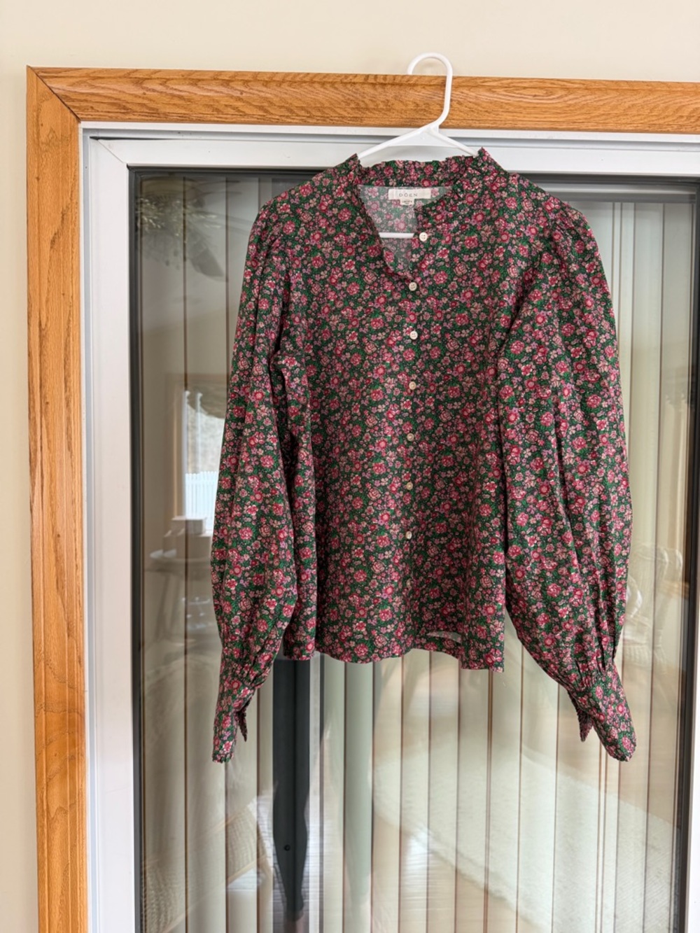 NWOT Doen Prima Amélie Floral Liberty Print Button-Front Blouse with Pink Roses